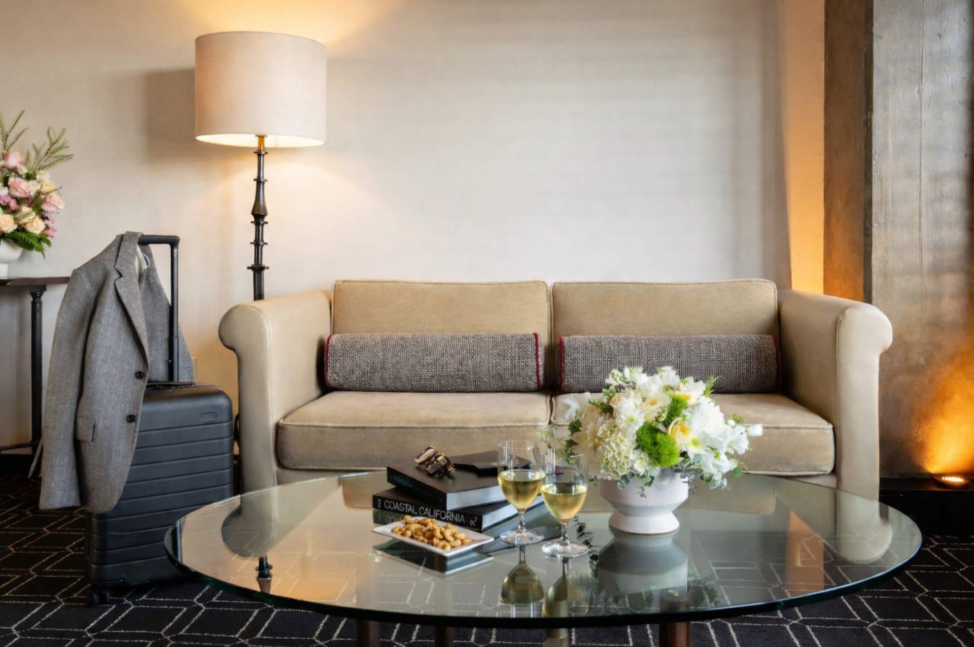 Hotel Valencia Santana Row Living Area